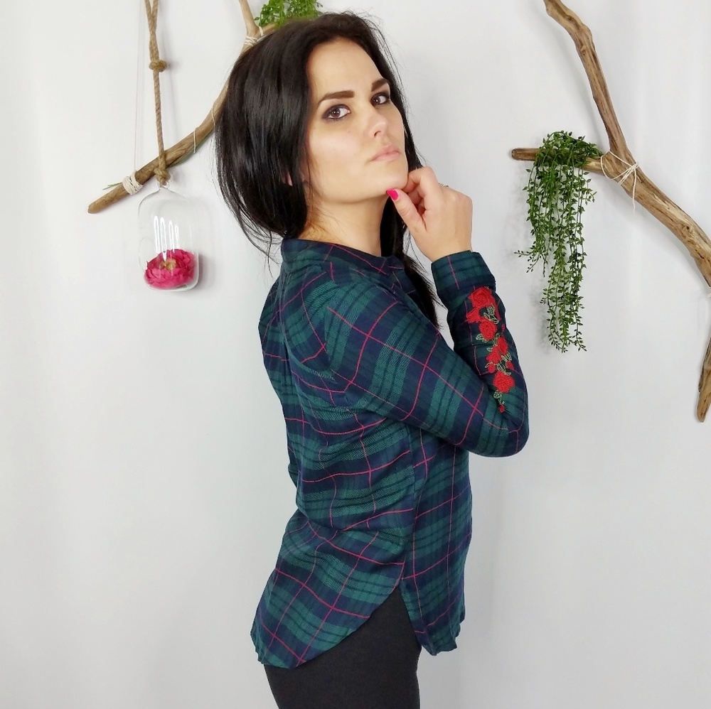 CURRENT AIR green plaid rose embroidery top 0745 - Picture 6 of 8